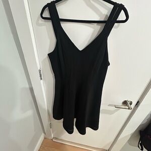 Black V-Neck Sleeveless Women’s Dress